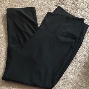 Women’s Nike Capri Leggings